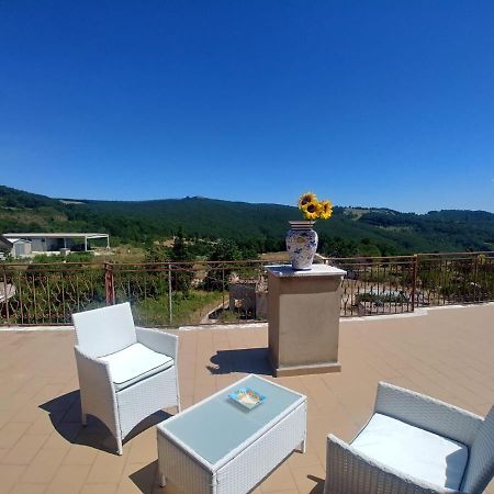 Ferienwohnung Terrazza Sul Cielo Bella Exterior foto